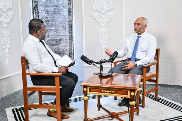 ރަސްމާލެއިން ބޭރުގެ މީހުންނަށް ބިން މިލްކު ނުކުރެވޭނެ: ރައީސް