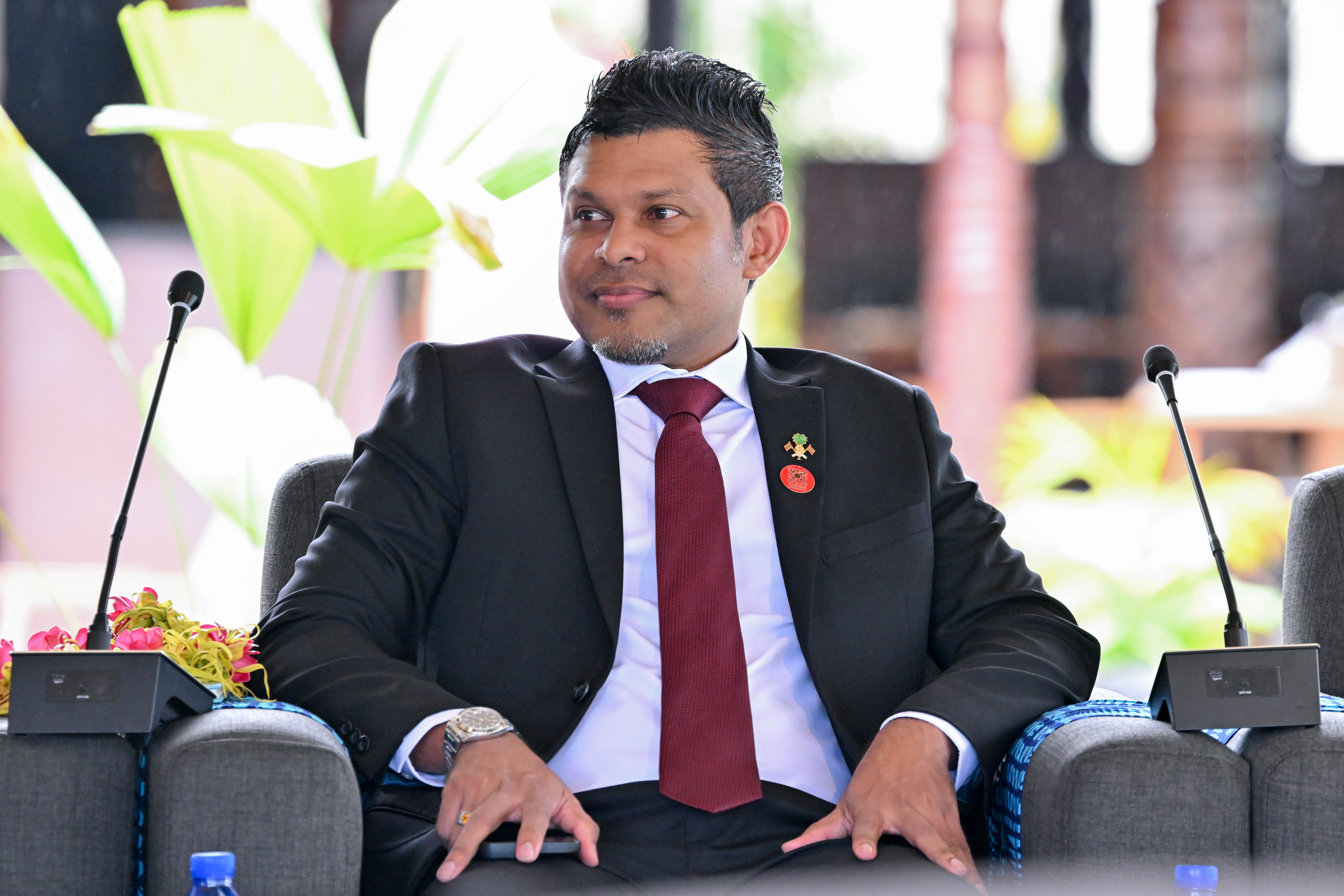 ނާއިބު ނާއިބަށް ތަހުނިޔާ ވިދާޅުވެއްޖެ