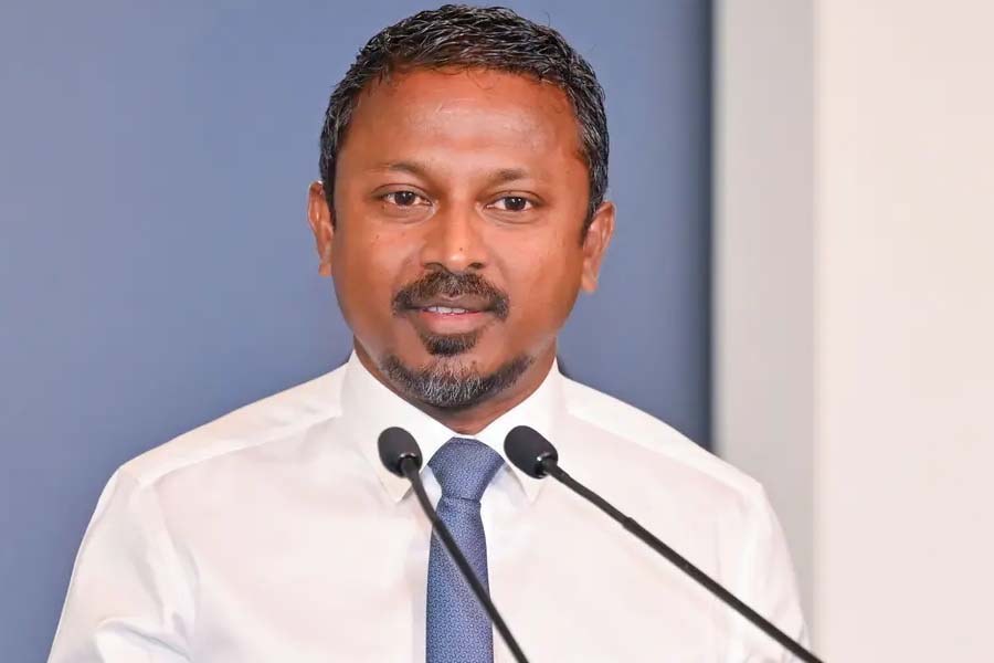 އޭޖީ އަހުމަދު އުޝާމު