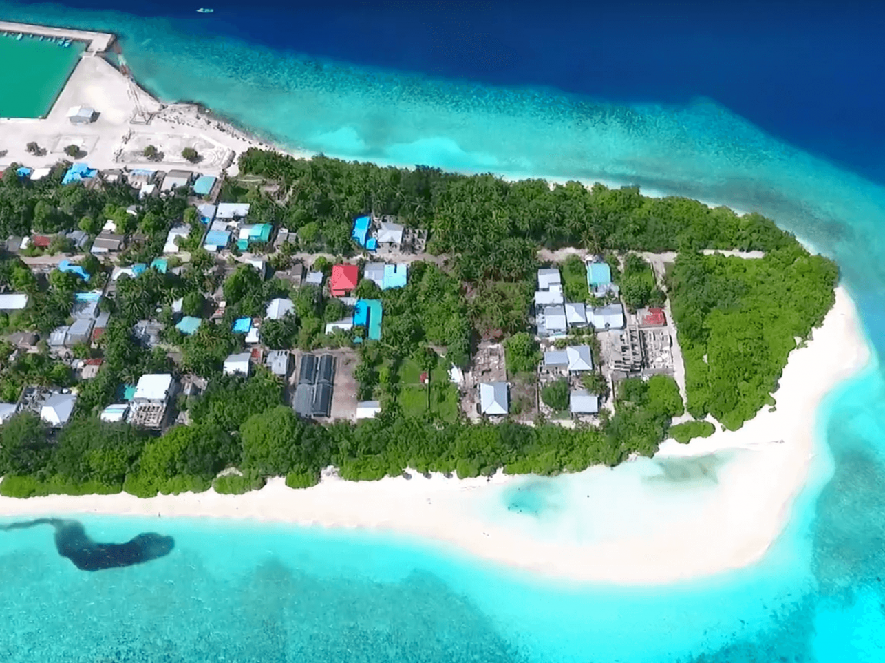 އުކުޅަހު އިސް މެޖިސްޓްރޭޓް ސަސްޕެންޑު ކޮށްފި