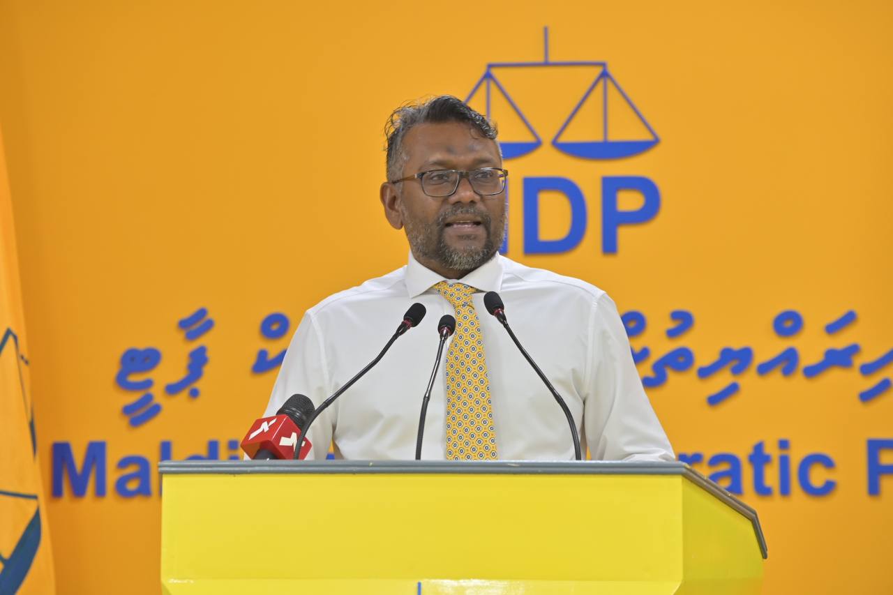 ރާއްޖޭގެ އިގްތިސާދު ފުނޑިއްޖެ: ފައްޔާޒު