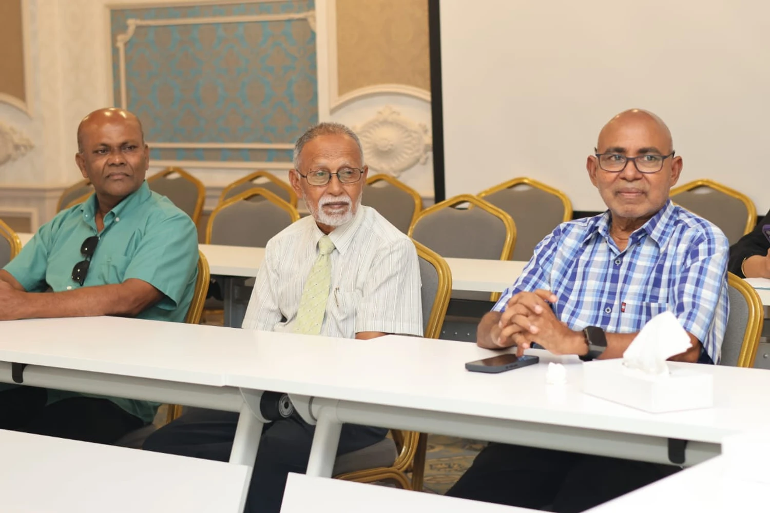 ހެލްތު މިނިސްޓަރަށް މަޝްވަރާދޭ ކޮމިޓީގެ ބައްދަލުވުން ބާއްވައިފި