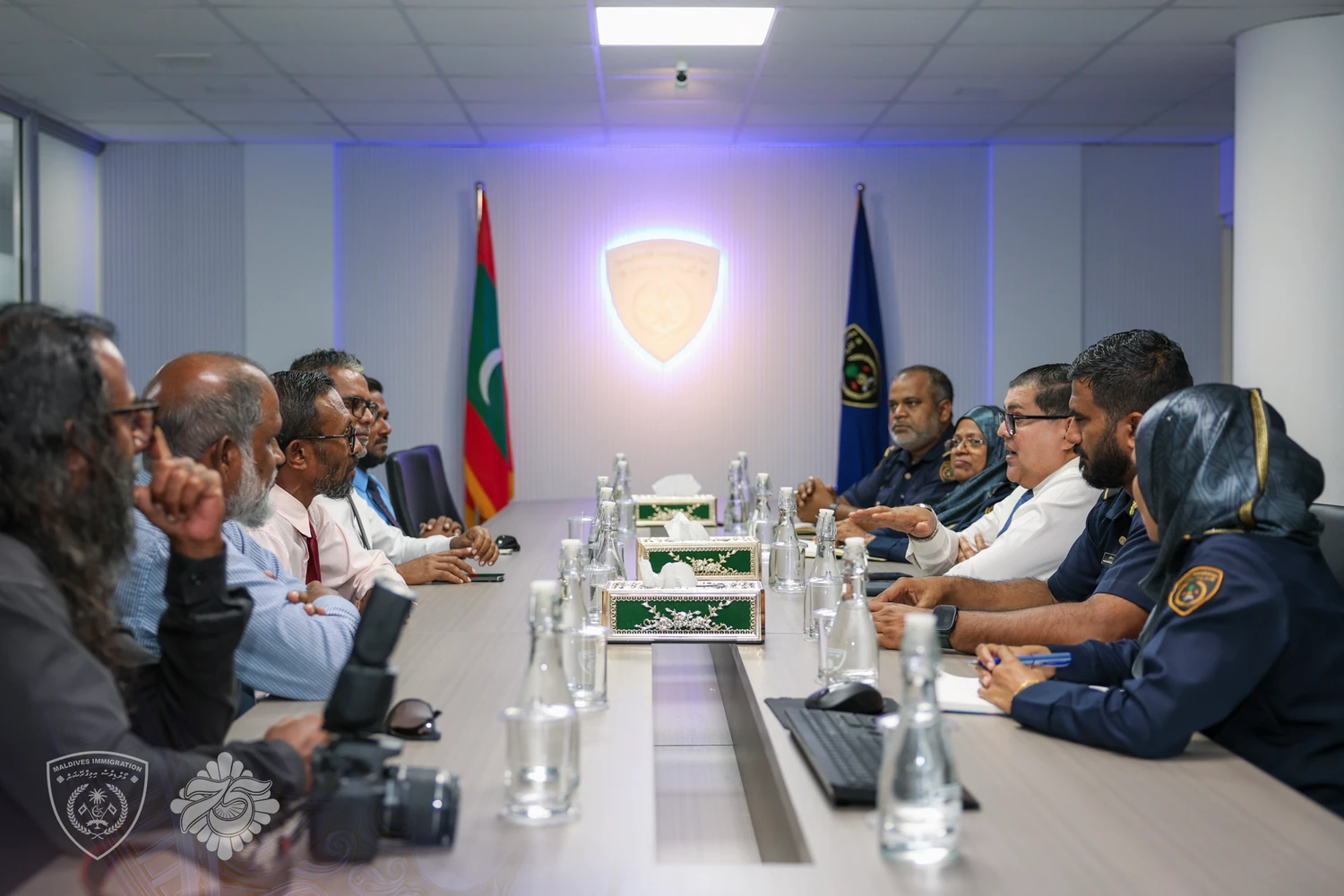 ބިދޭސީންގެ މައްސަލަ ހައްލުކުރުމަށް ކައުންސިލްތަކުގެ އެއްބާރުލުން ލިބޭ: ކޮންޓްރޯލަރ