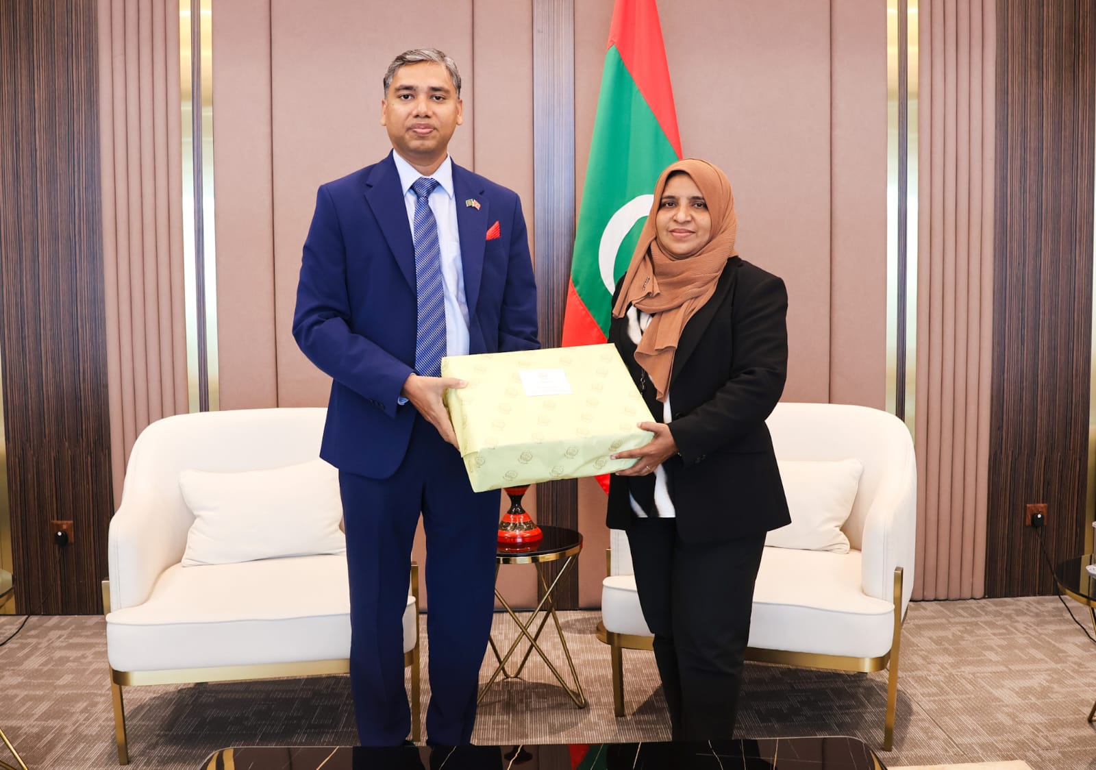 ބަނގްލަދޭޝް އަނބު