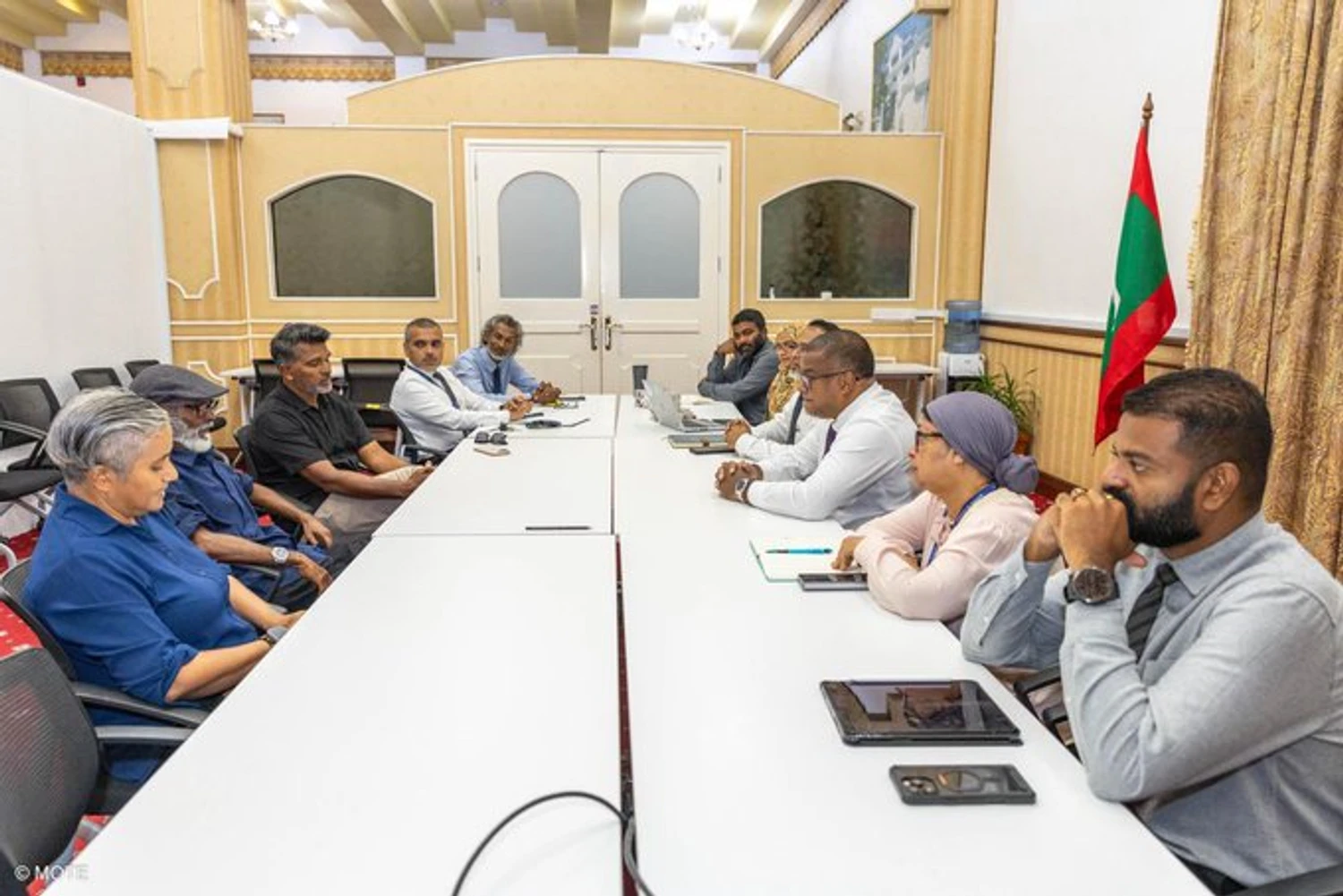 ޑައިވް ސައިޓްތައް ހިމާޔަތްކުރުމާ ގުޅޭގޮތުން މަޝްވަރާކޮށްފި