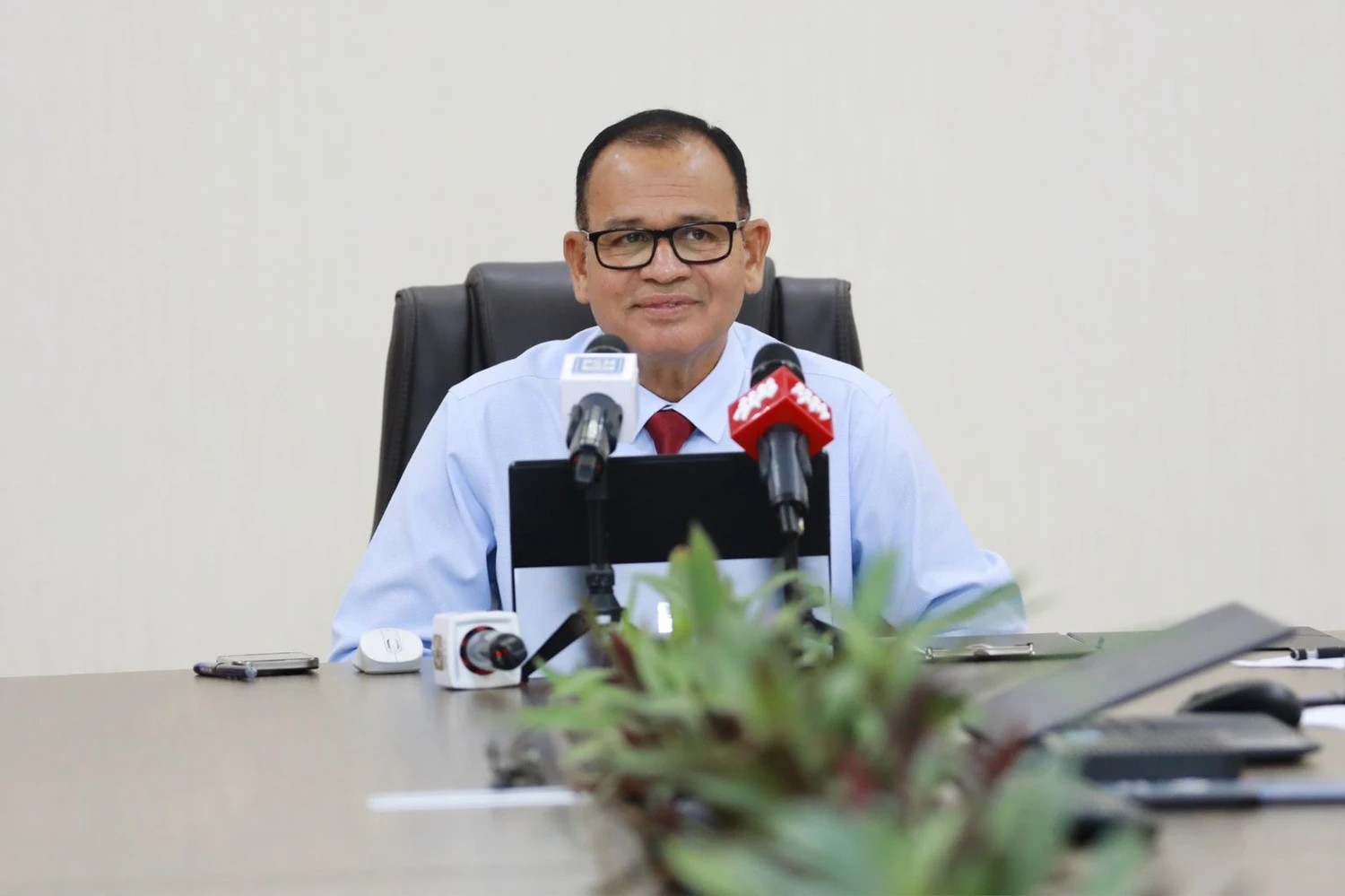 ކައުންސިލް އިމާރާތް ކުރުމުގެ މަސައްކަތާމެދު ހިތްހަމަޖެހޭ: މިނިސްޓަރ