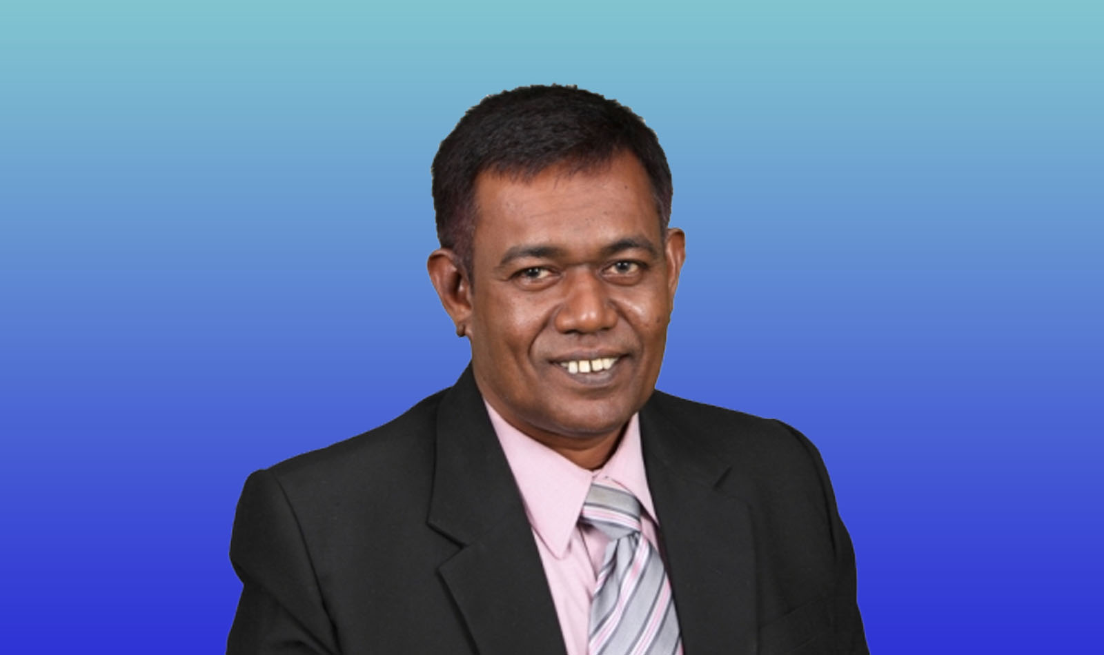 ޤަވާޢިދާޚިލާފަށް ސަނަދު ވިއްކުމަކީ ނިޒާމަށް ލޮޅުން އަރާނޭކަމެއް: އިބްރާ